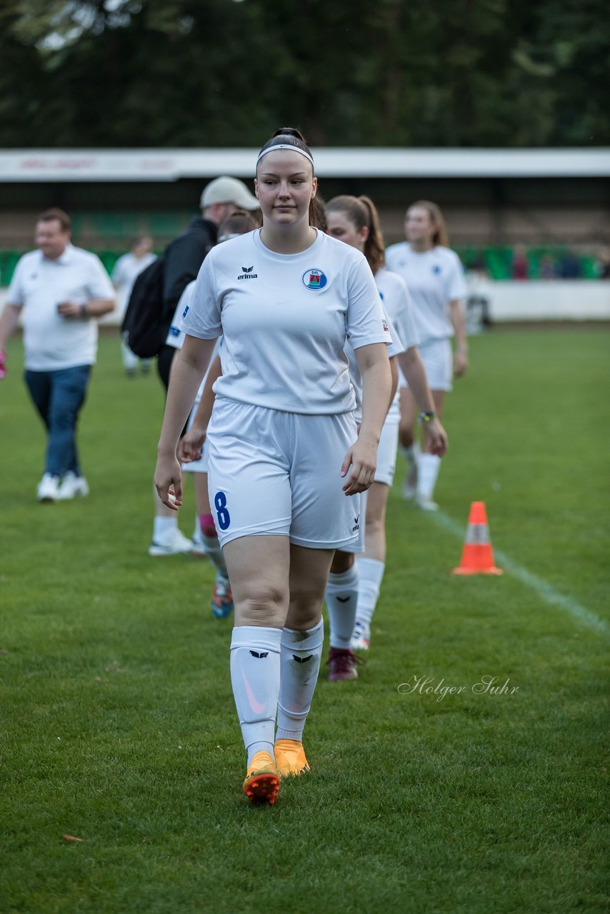 Bild 84 - Loewinnen Cup